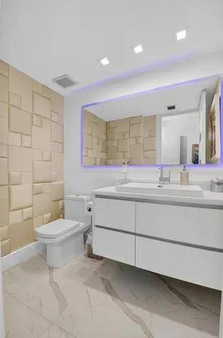 19297 Sabal Lake Drive Boca Raton FL 33434