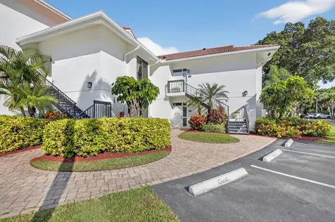 19297 Sabal Lake Drive Boca Raton FL 33434