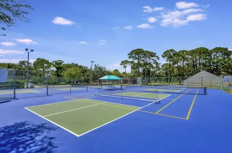 417 4th Lane Palm Beach Gardens FL 33418