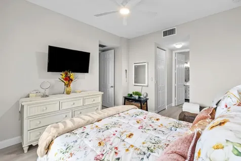10480 Sw Stephanie Way Port Saint Lucie FL 34987
