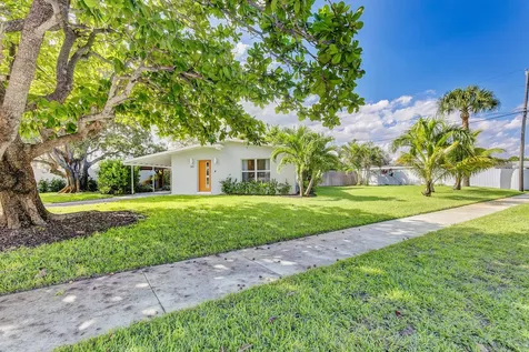 385 Hunter Street West Palm Beach FL 33405