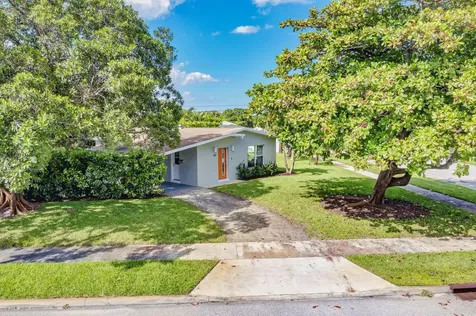 385 Hunter Street West Palm Beach FL 33405