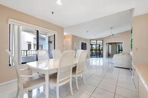 7689 Glendevon Lane Delray Beach FL 33446