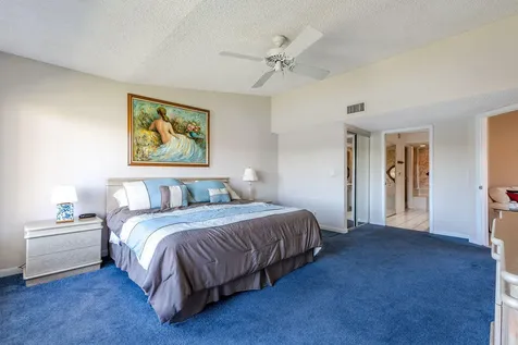 7689 Glendevon Lane Delray Beach FL 33446