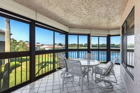 7689 Glendevon Lane Delray Beach FL 33446