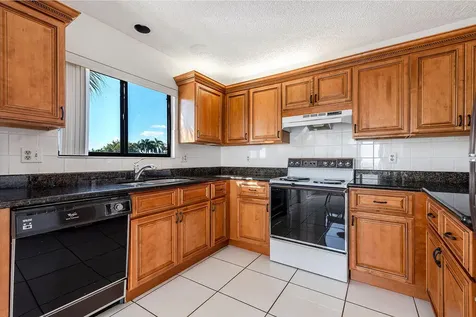 7689 Glendevon Lane Delray Beach FL 33446
