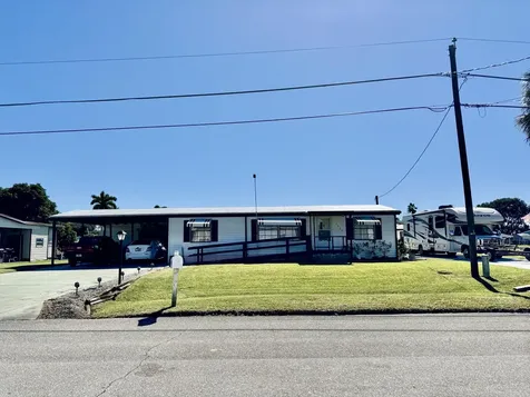 1924 Se 30th Street Okeechobee FL 34974