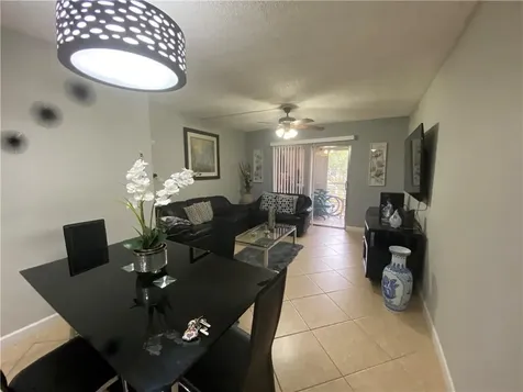 4374 Nw 9th Avenue Deerfield Beach FL 33064