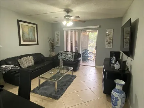 4374 Nw 9th Avenue Deerfield Beach FL 33064