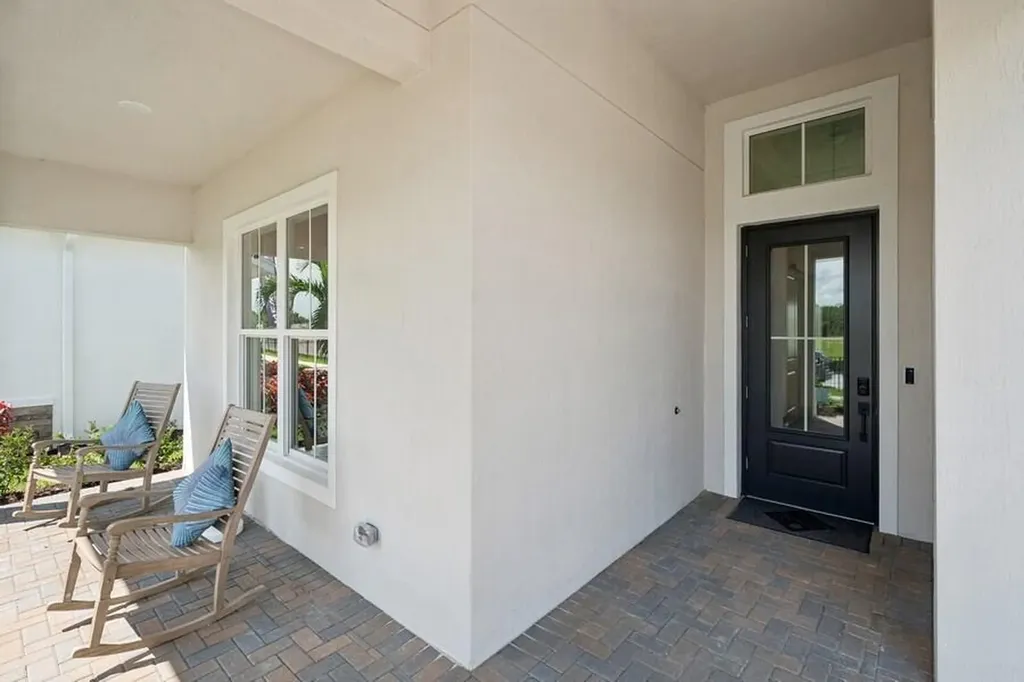 10184 Nw Field Flower Trail Port Saint Lucie FL 34987