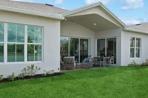 10184 Nw Field Flower Trail Port Saint Lucie FL 34987