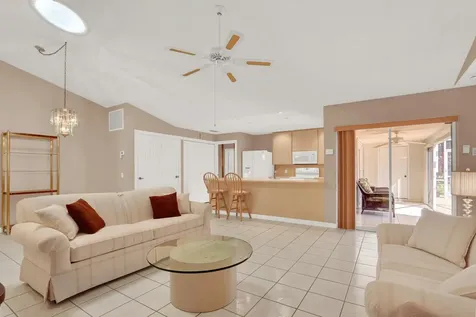 1255 Nw Sun Terrace Circle Port Saint Lucie FL 34986