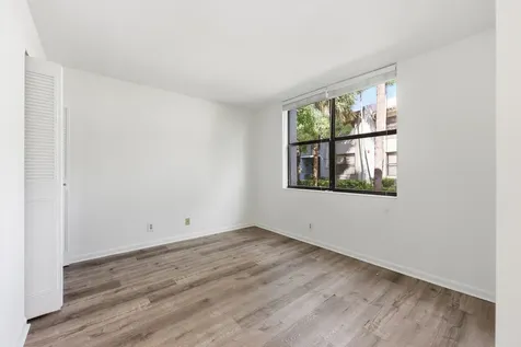 1250 S Military Trail Deerfield Beach FL 33442