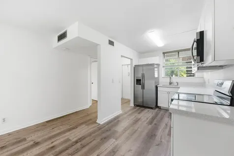 1250 S Military Trail Deerfield Beach FL 33442