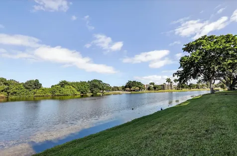 9450 Poinciana Place Davie FL 33324