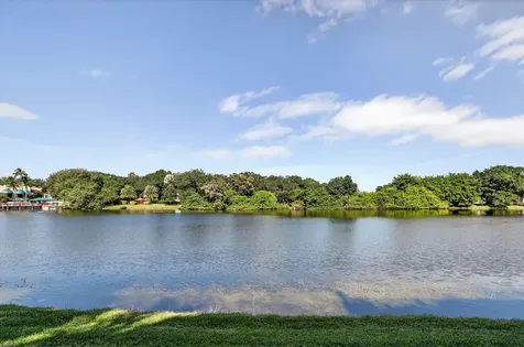 9450 Poinciana Place Davie FL 33324