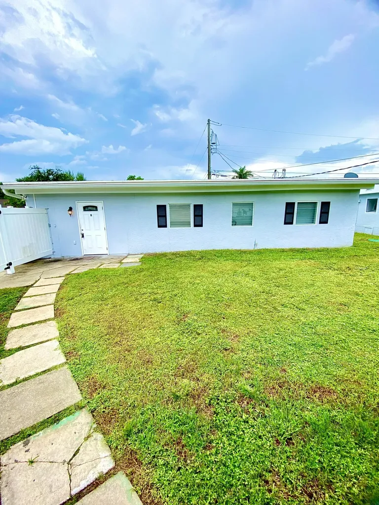 4344 Mars Avenue West Palm Beach FL 33406