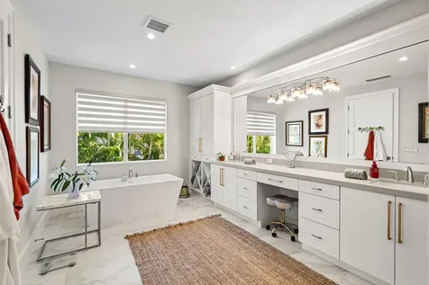 436 Ne Wavecrest Way Boca Raton FL 33432