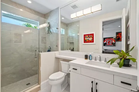 436 Ne Wavecrest Way Boca Raton FL 33432