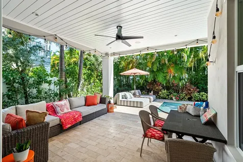 436 Ne Wavecrest Way Boca Raton FL 33432