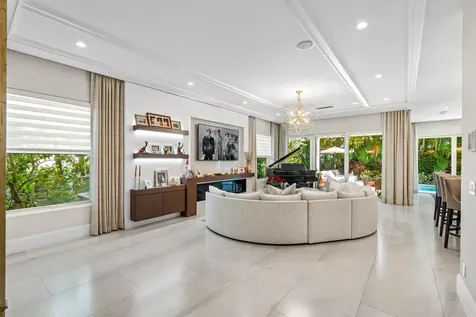 436 Ne Wavecrest Way Boca Raton FL 33432