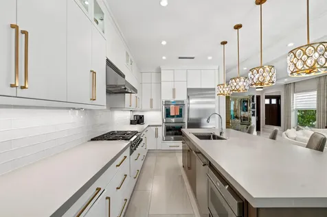 436 Ne Wavecrest Way Boca Raton FL 33432