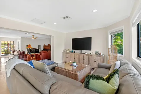 435 Pine Villa Drive Atlantis FL 33462