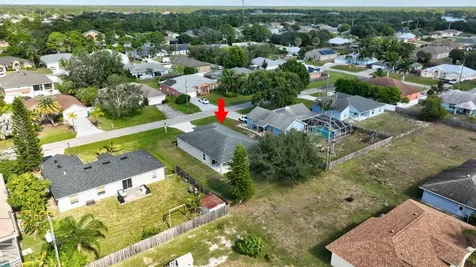 418 Sw Fields Avenue Port Saint Lucie FL 34953