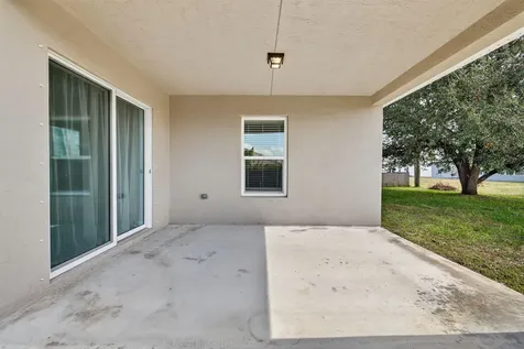 418 Sw Fields Avenue Port Saint Lucie FL 34953