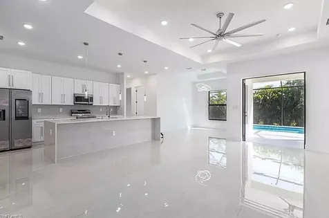 1229 Nw 37th Place Cape Coral FL 33993
