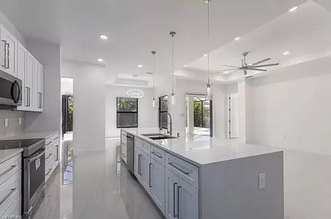 1229 Nw 37th Place Cape Coral FL 33993