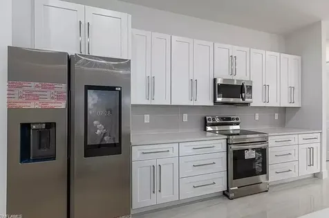 1229 Nw 37th Place Cape Coral FL 33993