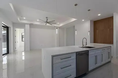 1229 Nw 37th Place Cape Coral FL 33993