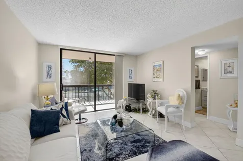 500 Egret Circle Delray Beach FL 33444