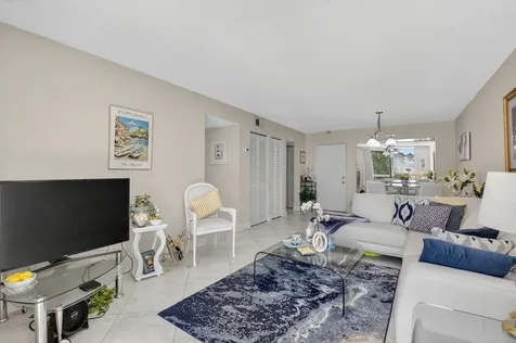 500 Egret Circle Delray Beach FL 33444