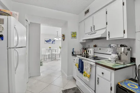 500 Egret Circle Delray Beach FL 33444