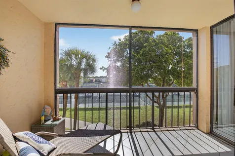 500 Egret Circle Delray Beach FL 33444