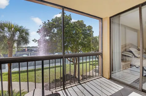 500 Egret Circle Delray Beach FL 33444