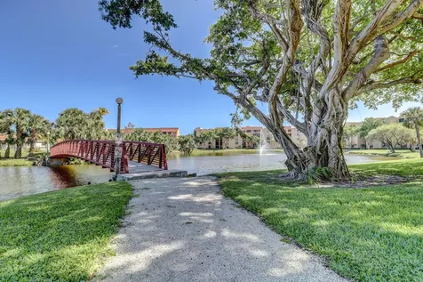 500 Egret Circle Delray Beach FL 33444