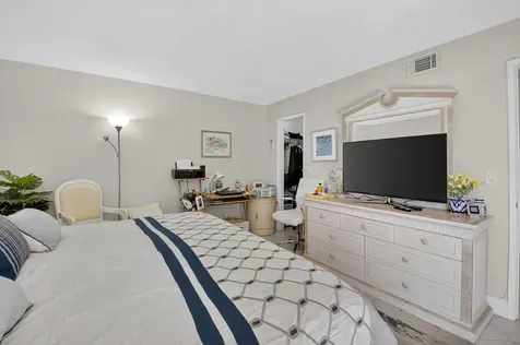 500 Egret Circle Delray Beach FL 33444