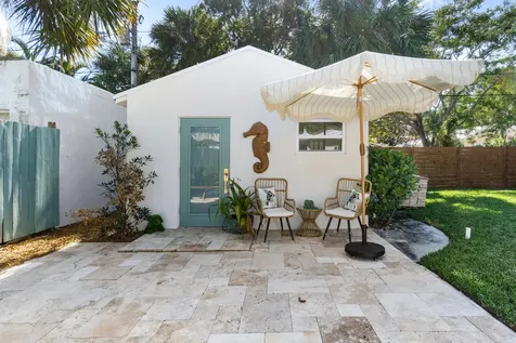 512 49th Street West Palm Beach FL 33407