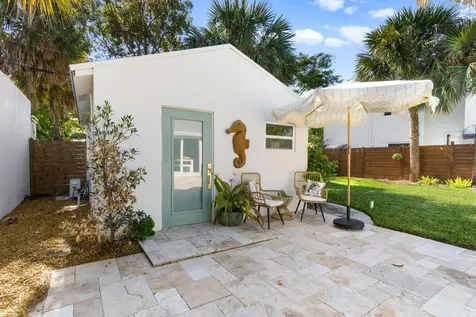 512 49th Street West Palm Beach FL 33407