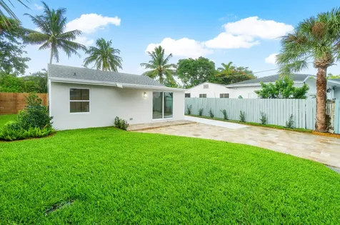 512 49th Street West Palm Beach FL 33407