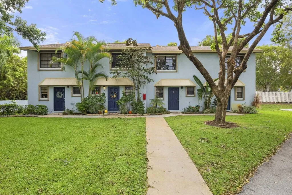 406 N Cypress Drive Tequesta FL 33469