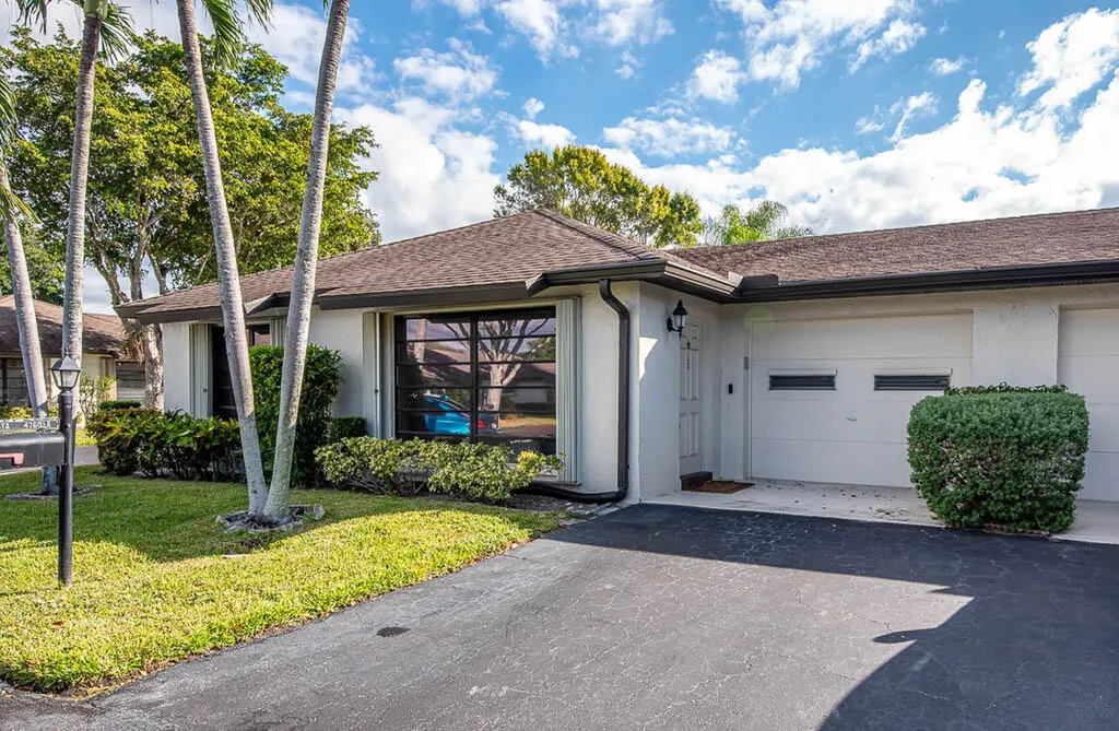 4760 Greentree Way Boynton Beach FL 33436