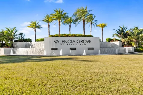 11974 Sw Laguna Bay Parkway Port Saint Lucie FL 34987