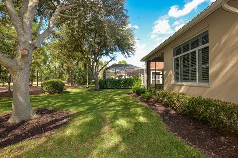 8813 Champions Way Port Saint Lucie FL 34986