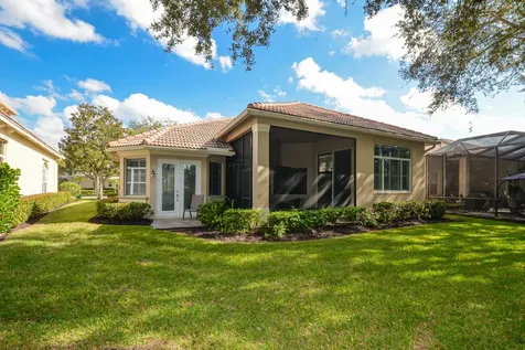 8813 Champions Way Port Saint Lucie FL 34986