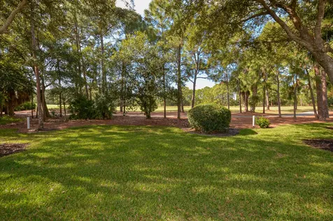 8813 Champions Way Port Saint Lucie FL 34986