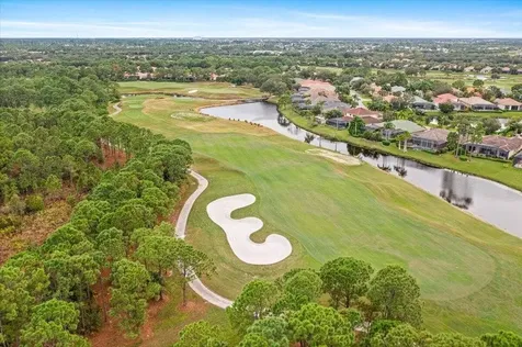 8813 Champions Way Port Saint Lucie FL 34986